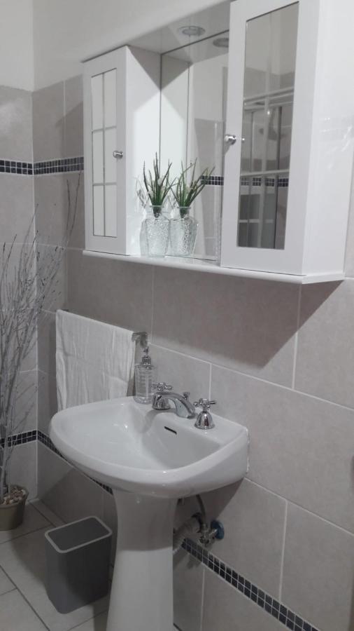 Estia Holidays Apartments - ตาออร์มินา ภายนอก รูปภาพ