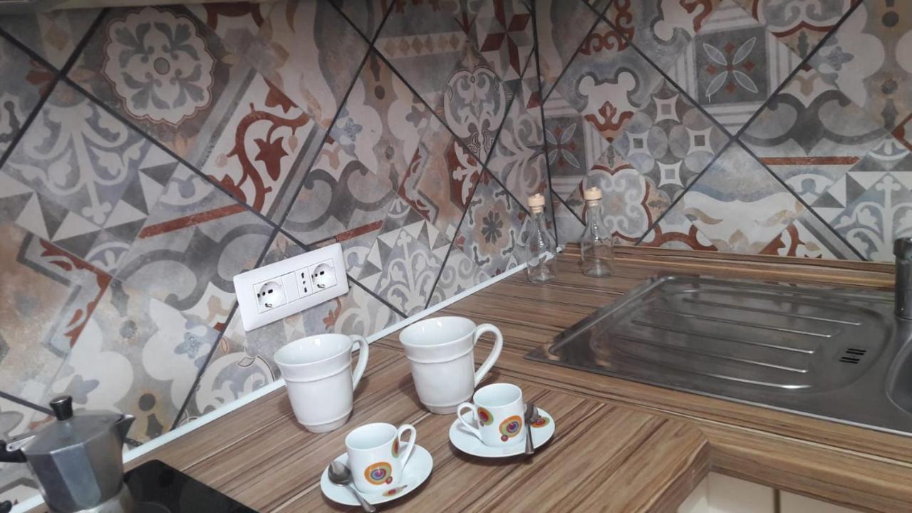 Estia Holidays Apartments - ตาออร์มินา ภายนอก รูปภาพ