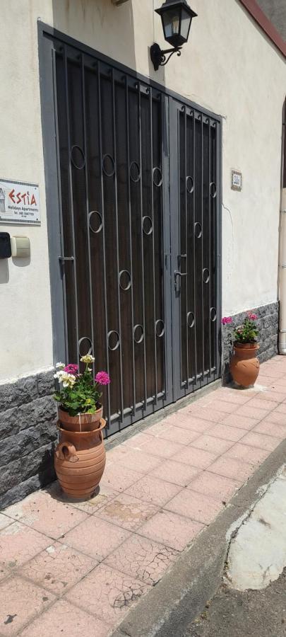 Estia Holidays Apartments - ตาออร์มินา ภายนอก รูปภาพ