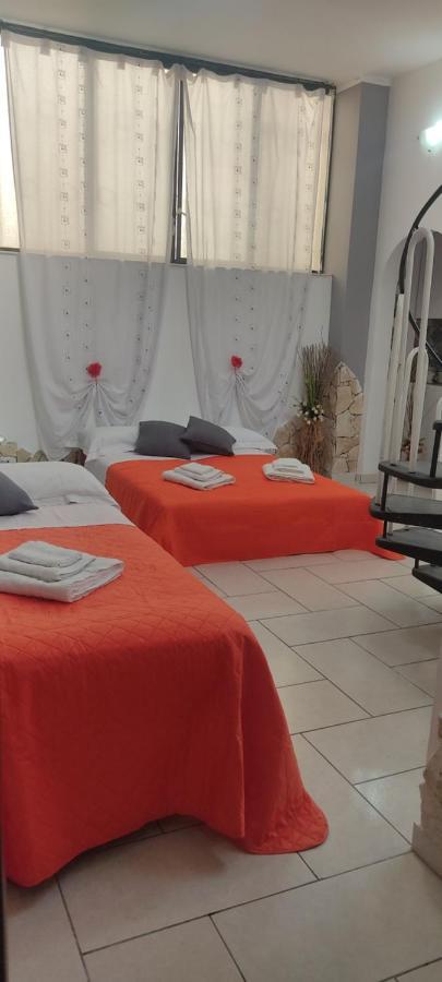 Estia Holidays Apartments - ตาออร์มินา ภายนอก รูปภาพ