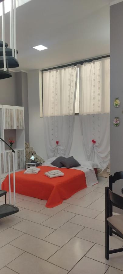 Estia Holidays Apartments - ตาออร์มินา ภายนอก รูปภาพ